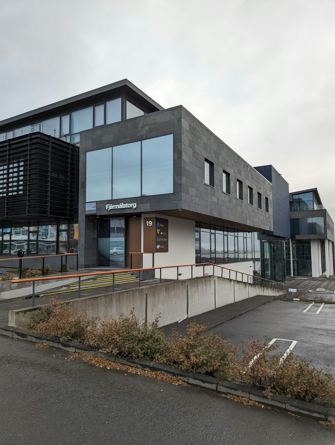 Long-Term Asset Lattice Strategies